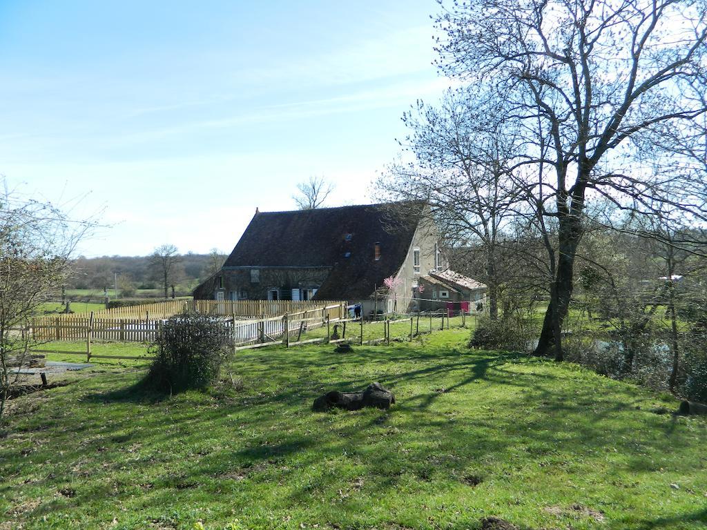Chambre d’hôtes La Reserve Saint-Pierre-les-Bois Exterior foto