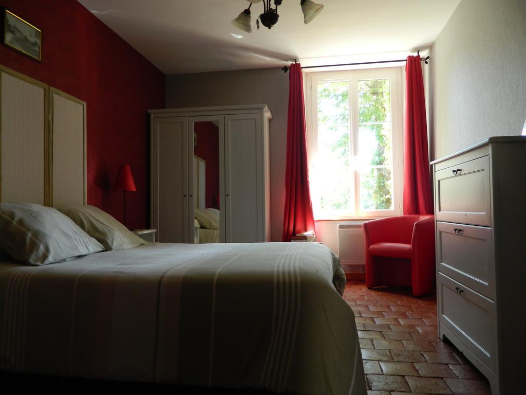 Chambre d’hôtes La Reserve Saint-Pierre-les-Bois Exterior foto